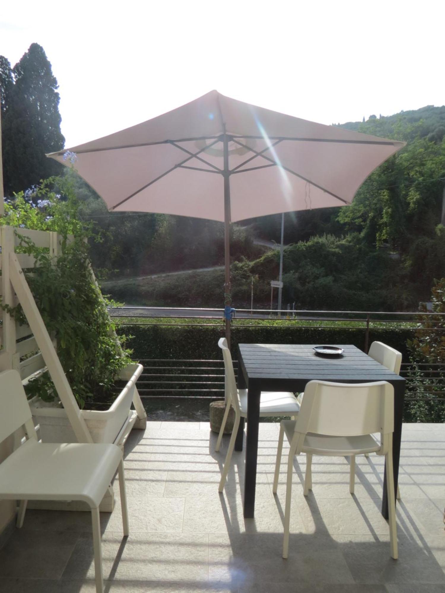 Casa Vacanze “Bouganville” Loc Avane Pisa 베키아노 외부 사진