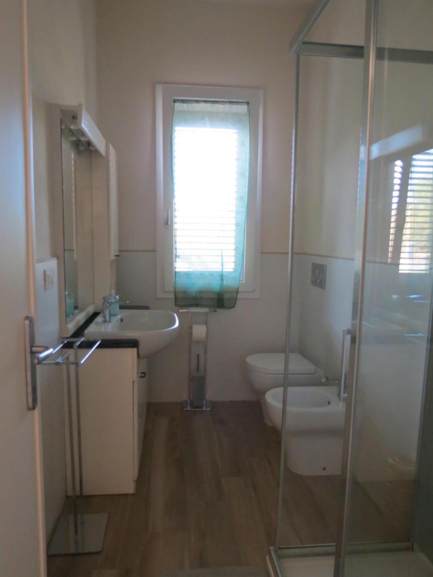Casa Vacanze “Bouganville” Loc Avane Pisa 베키아노 외부 사진