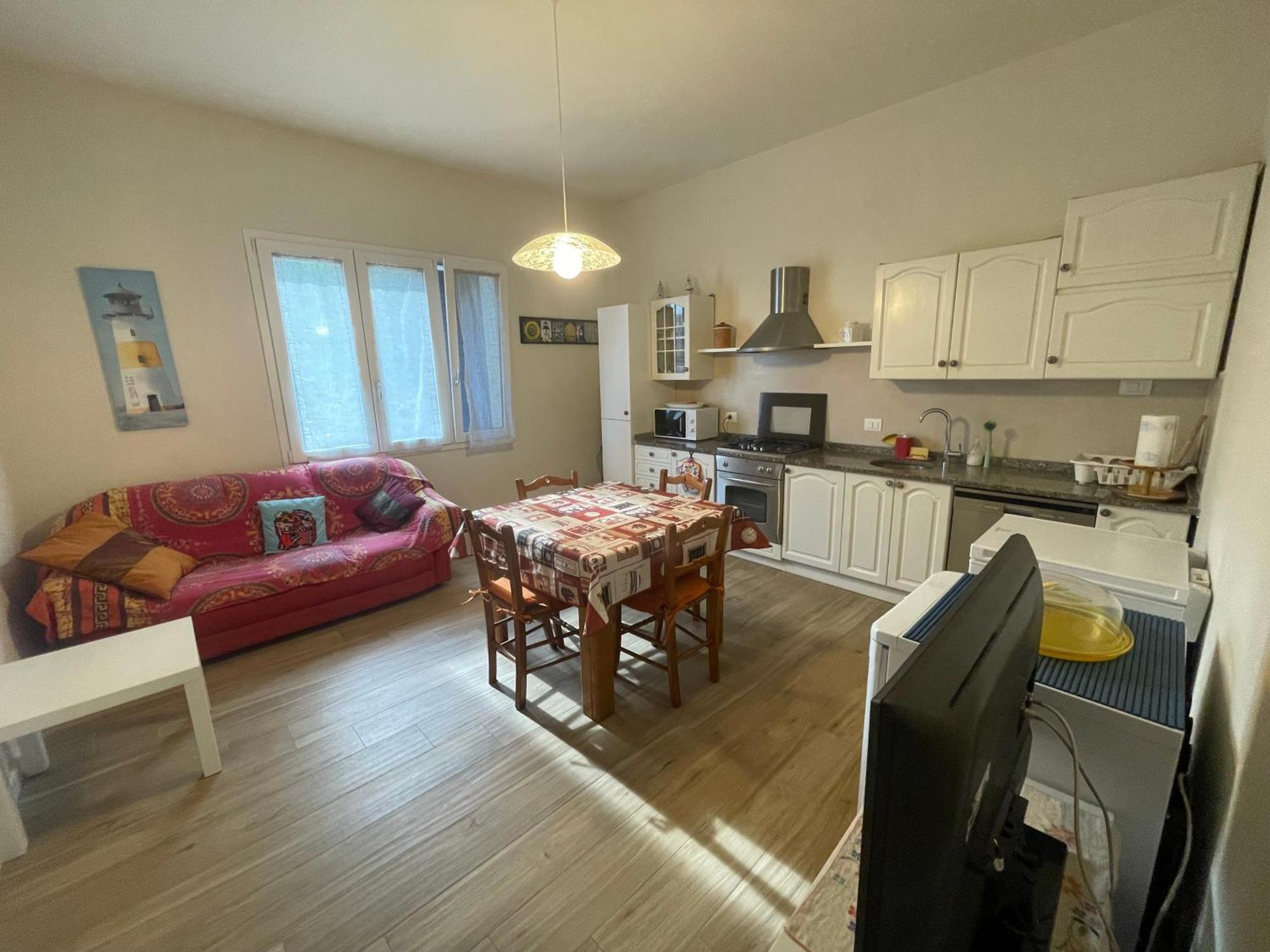 Casa Vacanze “Bouganville” Loc Avane Pisa 베키아노 외부 사진