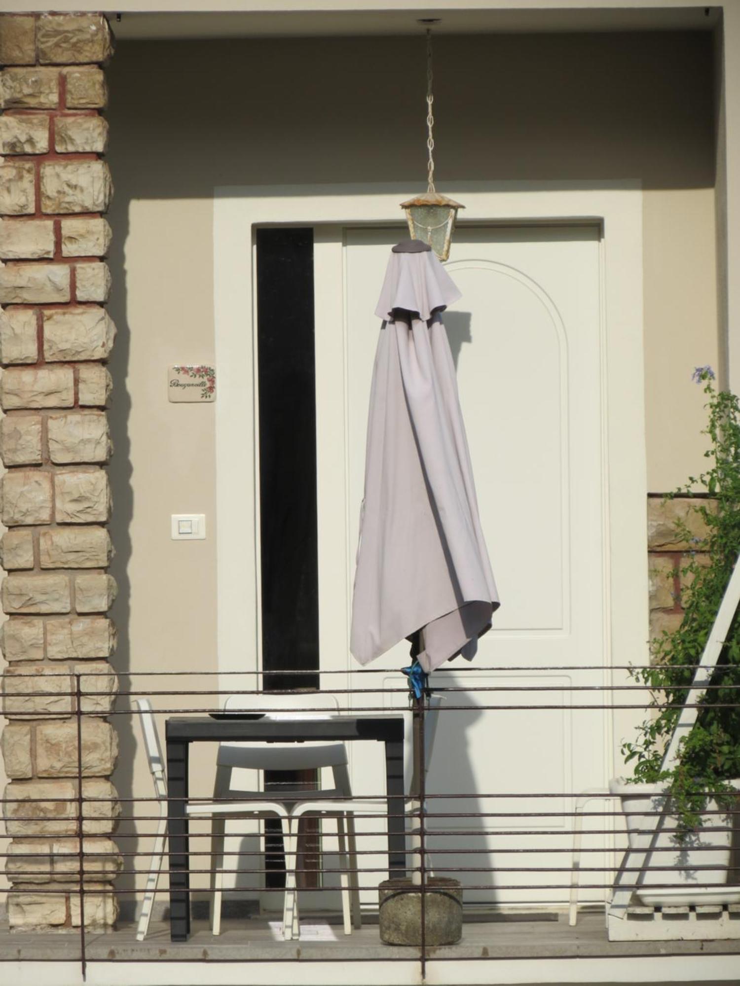 Casa Vacanze “Bouganville” Loc Avane Pisa 베키아노 외부 사진